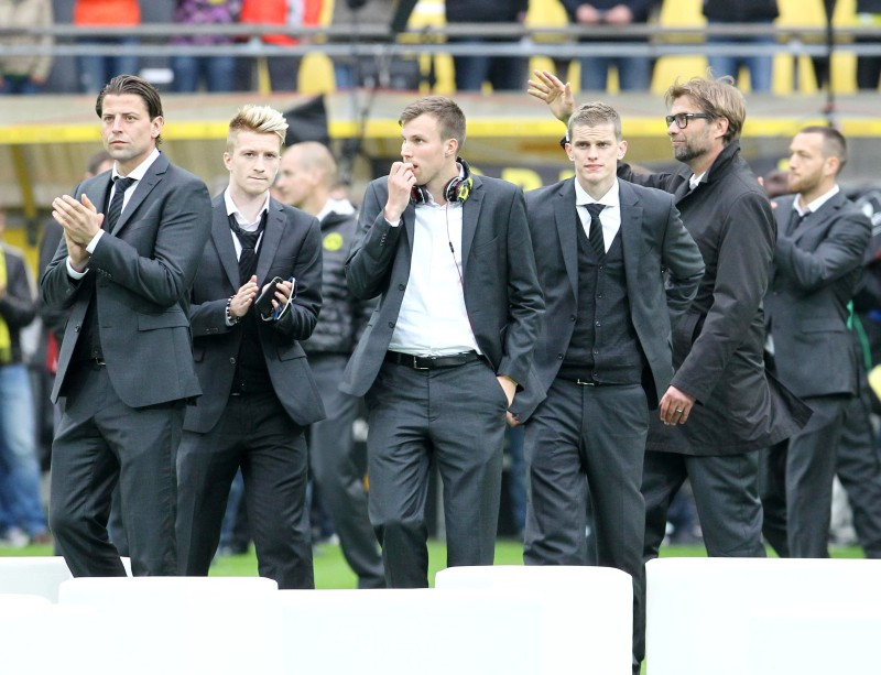 Die Wembley-Mannschaft beim Empfang in Dortmund