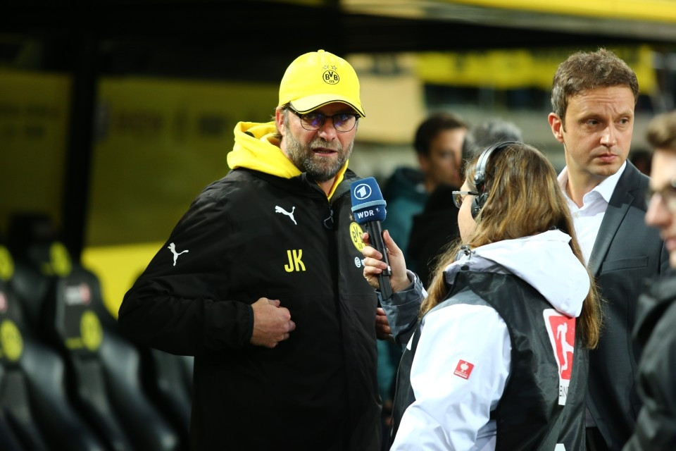 Jürgen Klopp vor dem Sportschau-Mikro