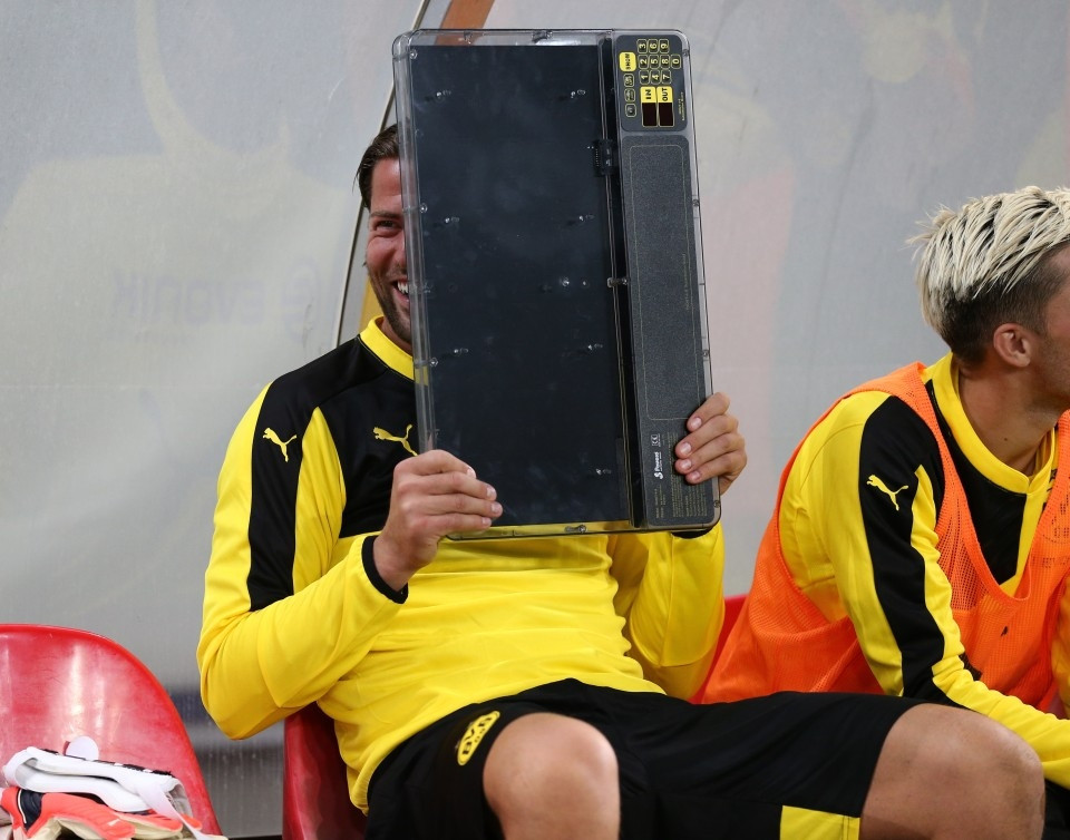 Roman Weidenfeller hatte sich im Hinspiel noch auf der Bank versteckt.