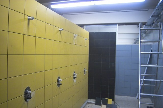 Umbauarbeiten Kabine Westfalenstadion Ausbaustufe 4 Stein Auf Stein Dortmund Bvb Borussia Dortmund Die Vierte Ausbaustufe Bilder Vom 13 07 2005 Schwatzgelb De