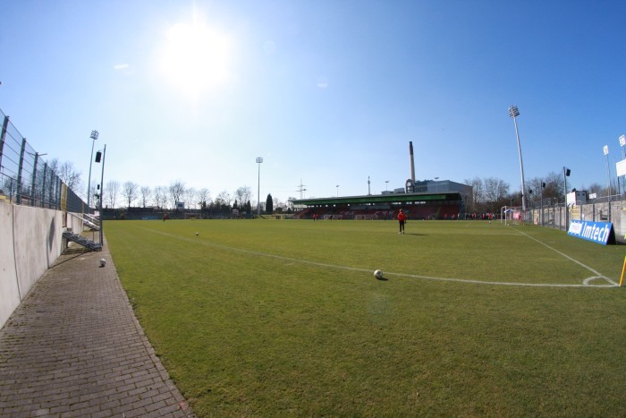 Paul-Janes-Stadion